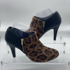 Dexflex Leopard print heeled booties